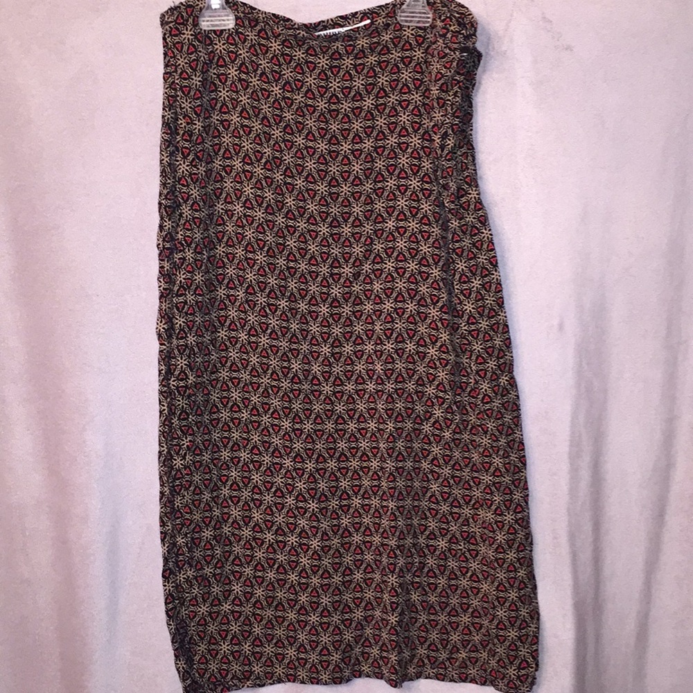 Cute Chico’s Design Skirt with Side Slit